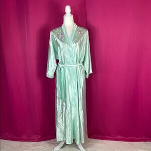 Vintage 70s Lorraine mint embroidered long satin robe, size Large